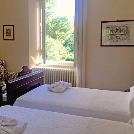 빌라 Sleeps 8 Pool Air Con Wifi *